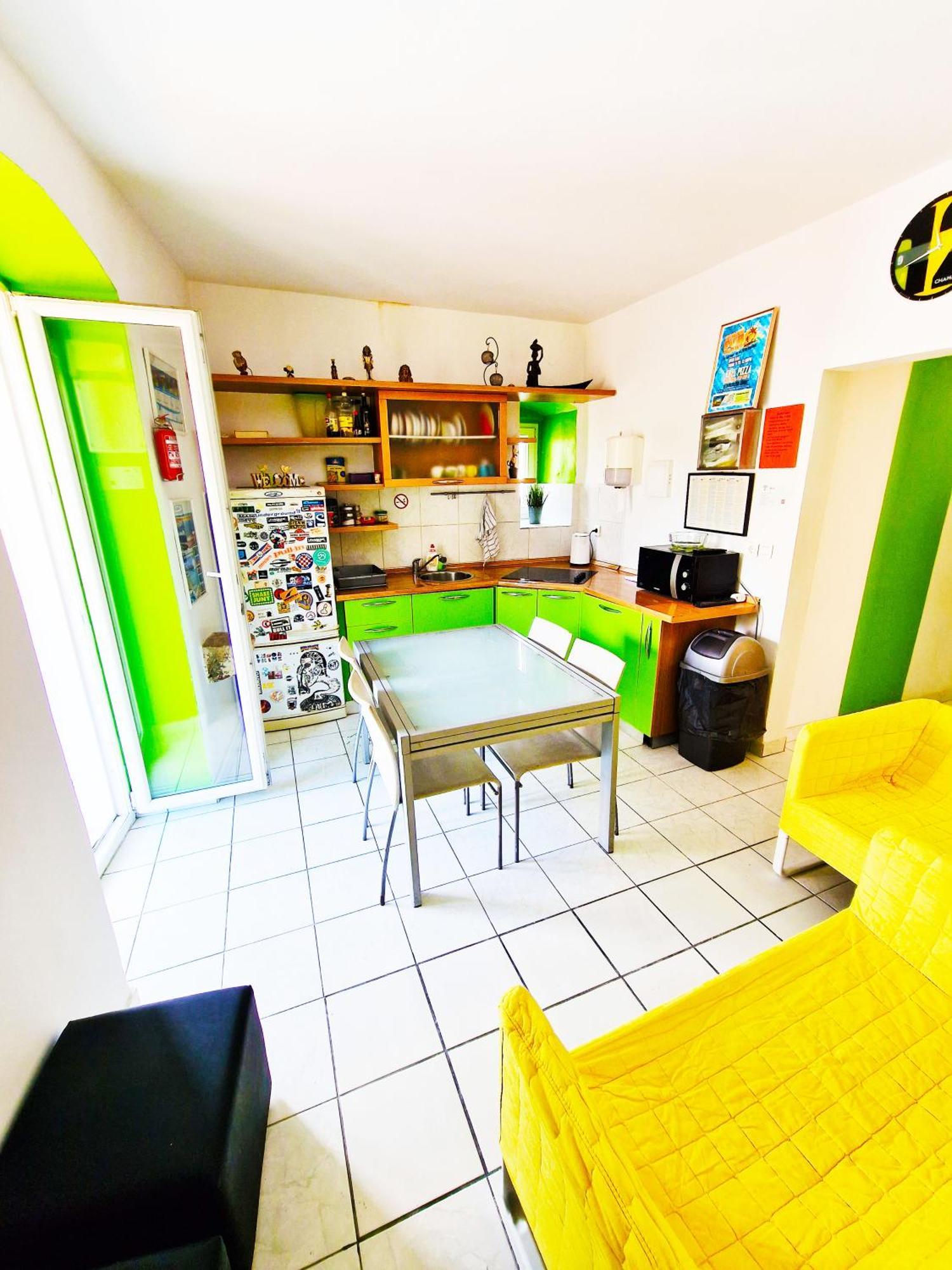 Croparadise Hostel สปลิท ภายนอก รูปภาพ