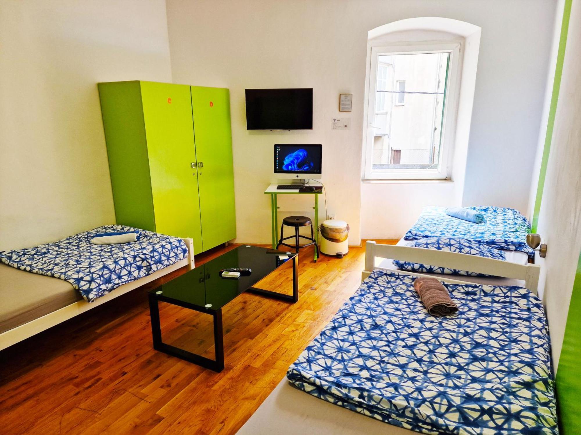 Croparadise Hostel สปลิท ภายนอก รูปภาพ