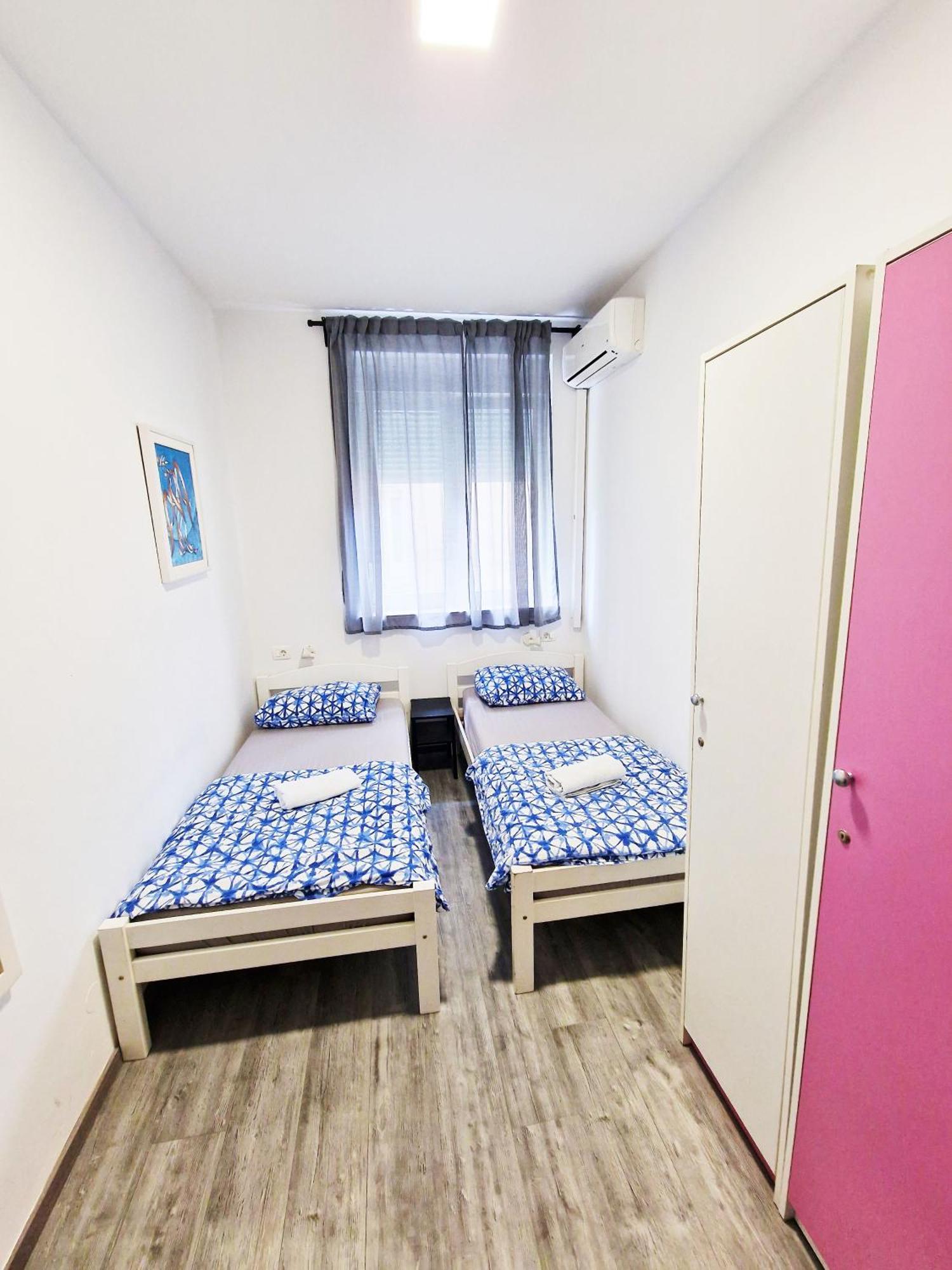 Croparadise Hostel สปลิท ภายนอก รูปภาพ