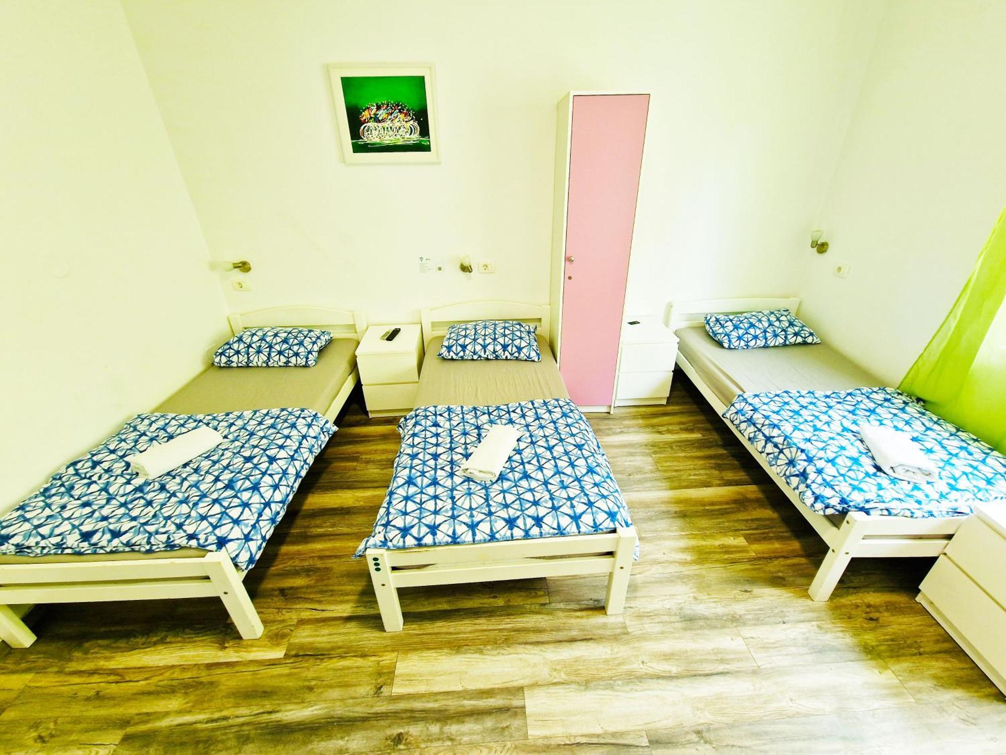 Croparadise Hostel สปลิท ภายนอก รูปภาพ