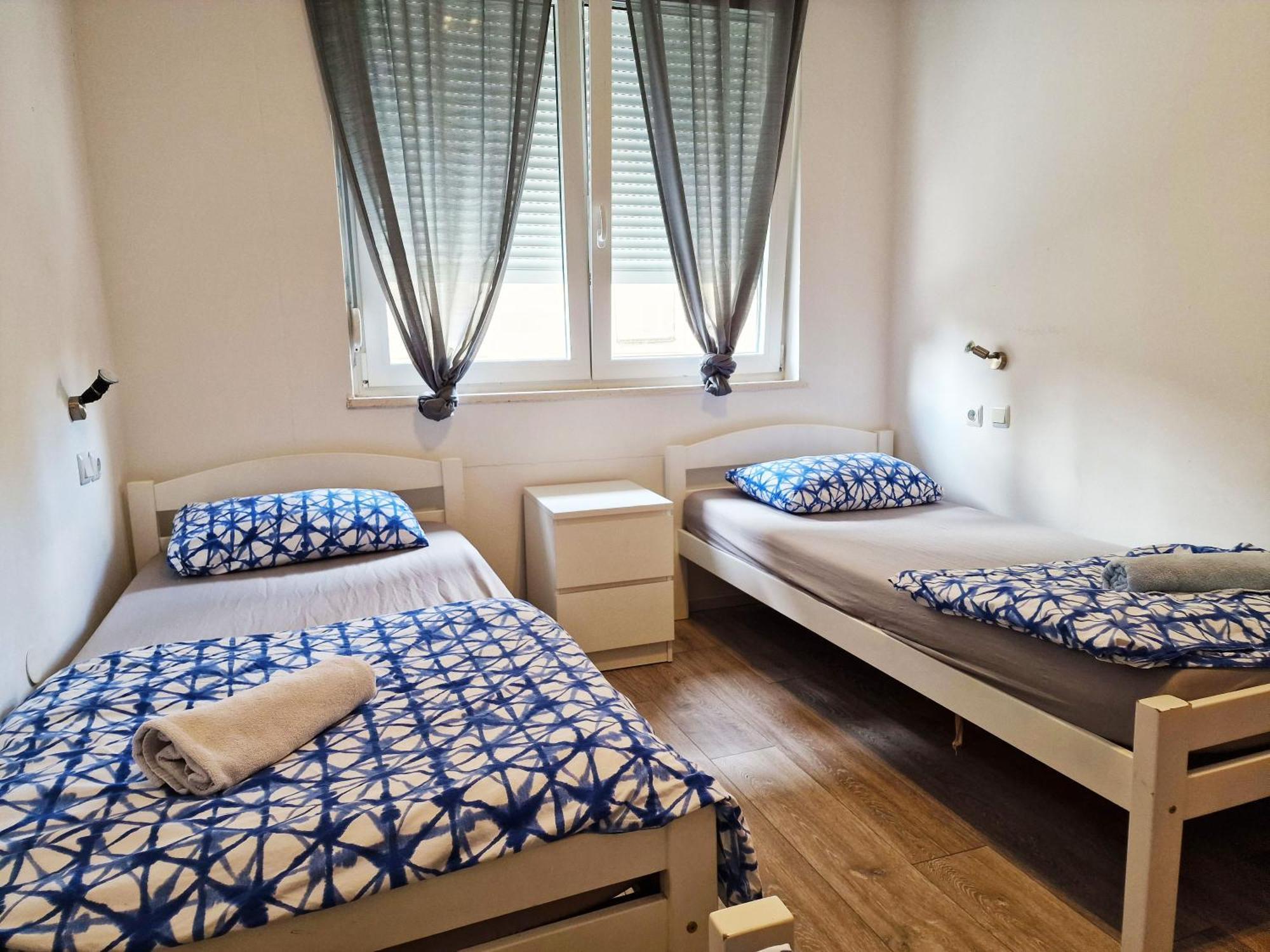 Croparadise Hostel สปลิท ภายนอก รูปภาพ